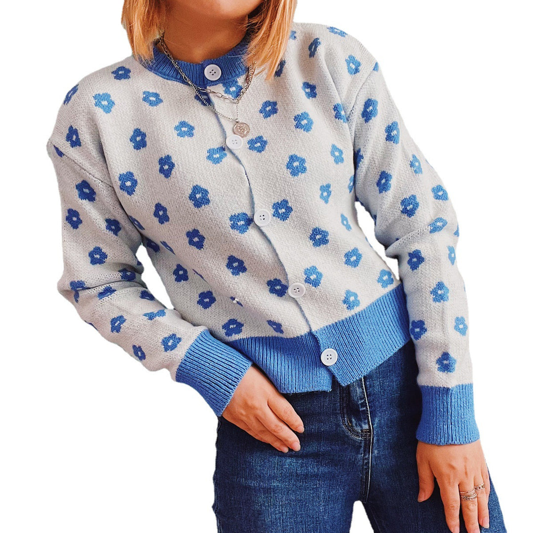Damen Strickjacke mit floralem Muster und modischen Knopfdetails EB