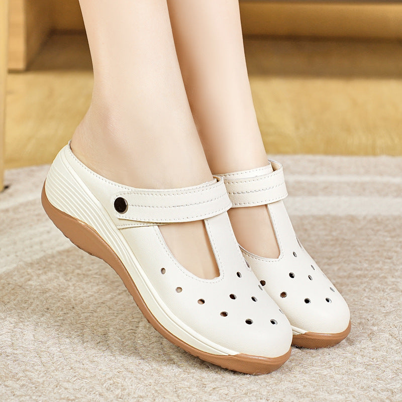 Damen Komfortable Clogs mit atmungsaktiven Ausschnitten und verstellbarem Riemen EB