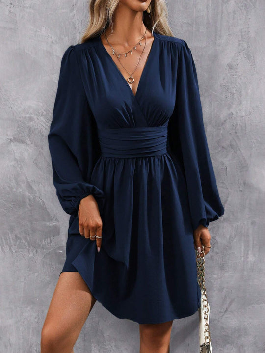 Damen Wickelkleid mit schickem V-Ausschnitt und voluminösen Ärmeln EB