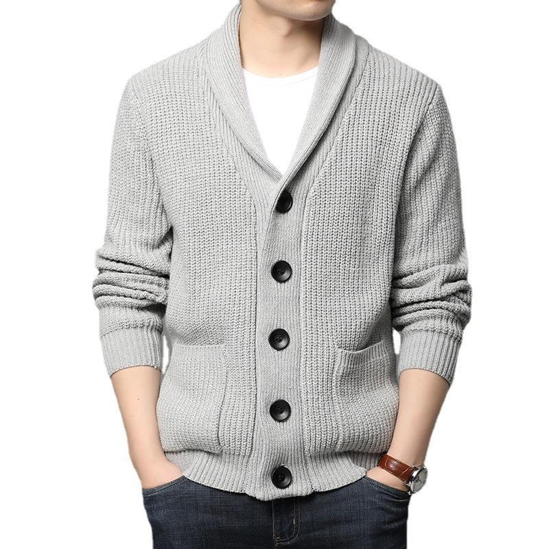 Herren kuschelige Strickjacke mit schickem Kragen und funktionalen Taschen EB