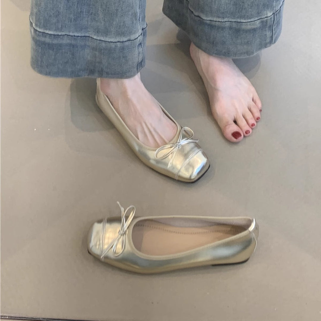 Damen elegante Ballerinas mit modischem Glanz und zierlichem Schleifendetail EB