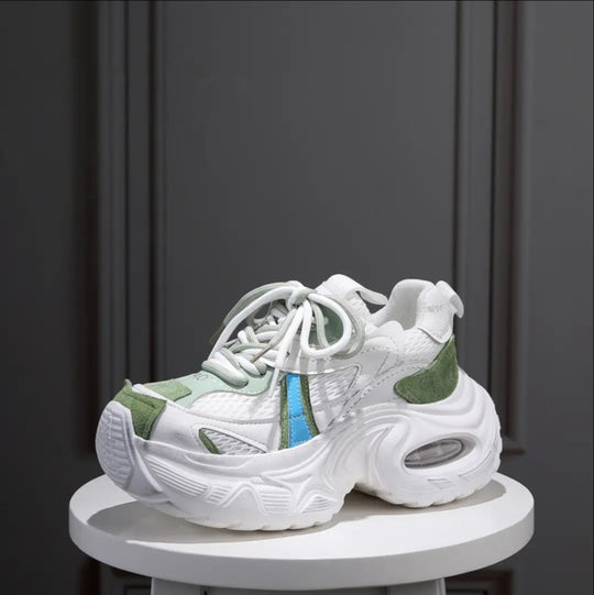 Damen Sportliche Sneaker mit stabiler Dämpfung und innovativem Design EB