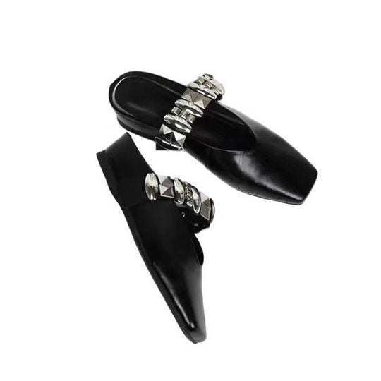 Damen Mules mit glamourösen Nieten und glänzender Oberfläche EB