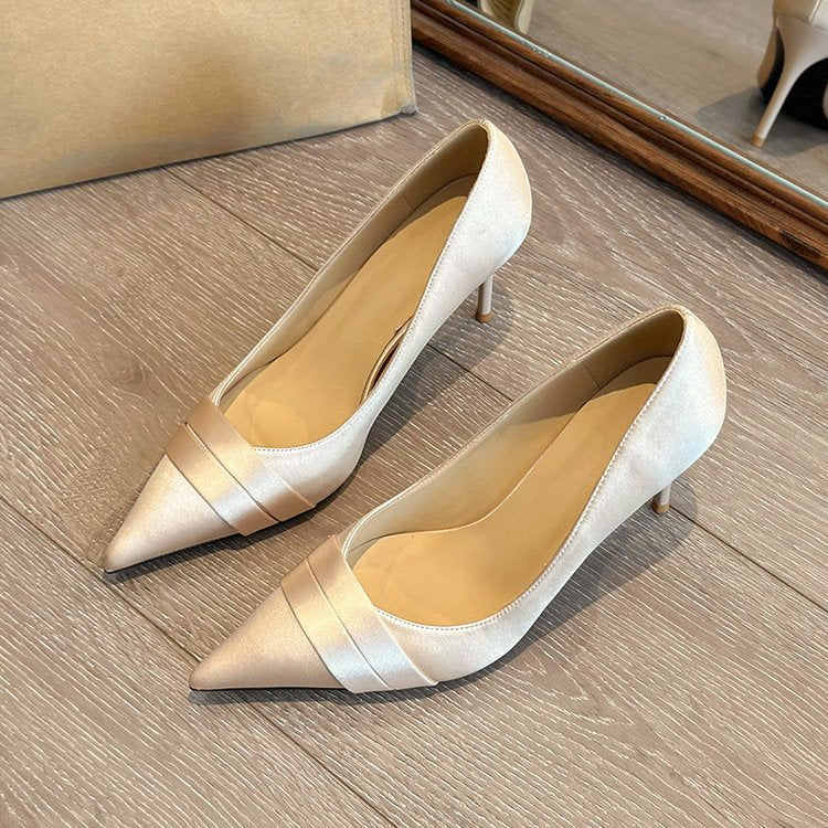 Damen elegante spitze Pumps mit Zierschleifen EB