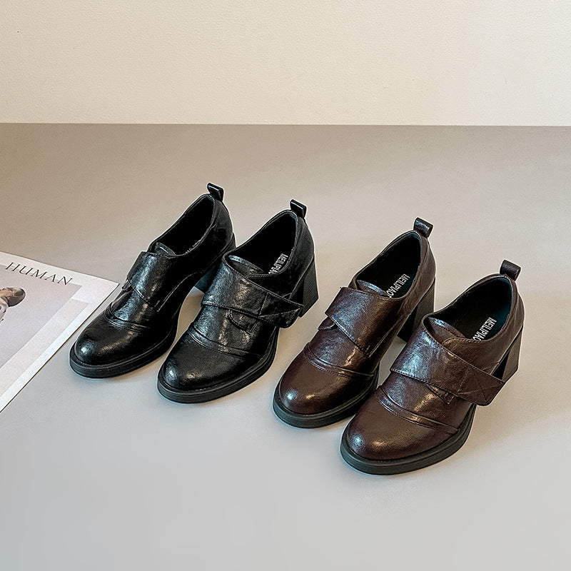 Damen modische Halbschuhe mit breitem Klettverschluss EB