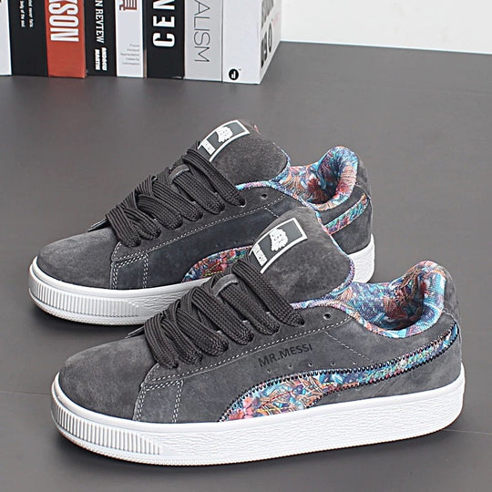 Damen Sneakers mit floralem Innenfutter und rutschfester Sohle EB