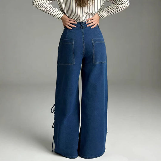 Damen Schlagjeans mit trendigem Schnürdetail und weitem Bein EB