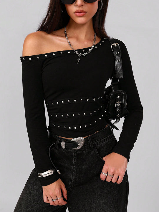 Damen nan asymmetrisches schulterfreies Langarmshirt mit Nietenbesatz und tailliertem Schnitt EB