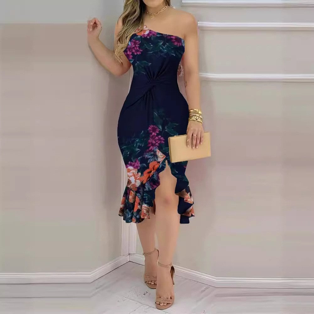 Damen Wickelkleid mit asymmetrischem Saum und floralen Akzenten EB
