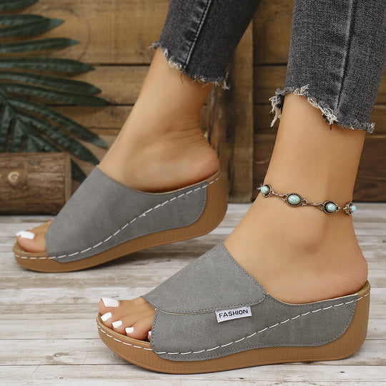 Damen Komfortable Slipper mit modischem Überkreuz-Design EB