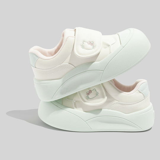 Damen Sneaker mit Klettverschluss und charmantem Tiermotiv EB