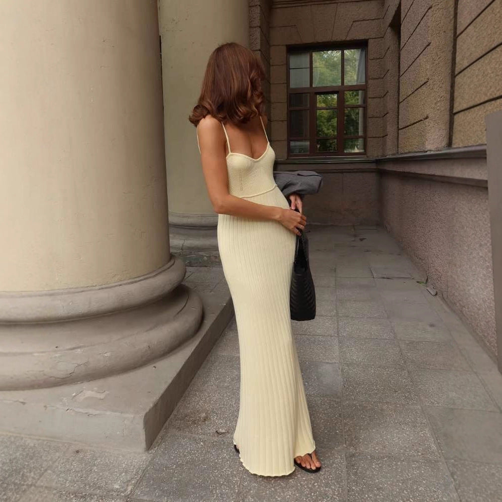 Damen Maxikleid mit feiner Rippenstruktur und elegantem Trägerdesign EB