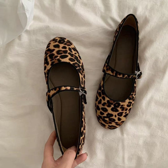 Damen Ballerinas mit modischem Leopardenmuster und praktischem Riemchen EB
