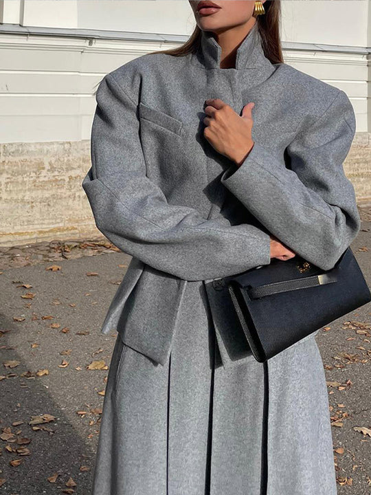 Damen elegante Oversize-Jacke mit hohem Kragen und strukturierten Ärmeln EB