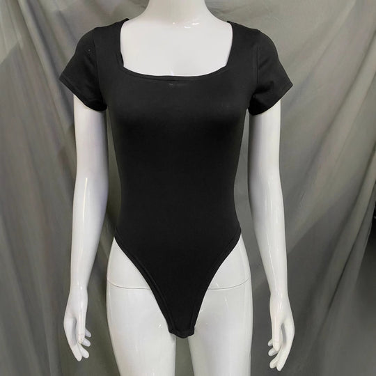 Damenbody mit quadratischem Ausschnitt und figurbetonendem Design EB
