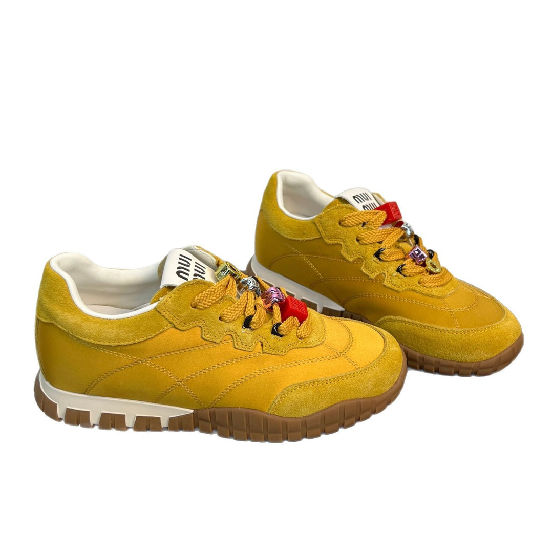 Damen modische Sneakers mit einzigartigem Schnürsystem und bequemem Fußbett EB