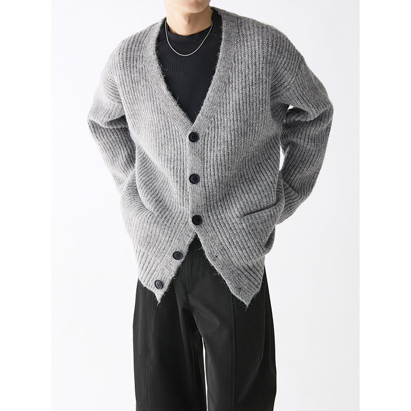 Herren Grobstrickjacke mit praktischen Taschen und stylischem Design EB