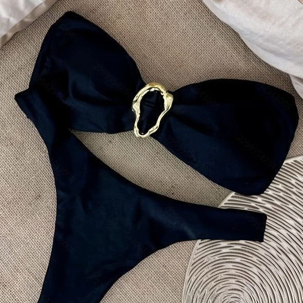 Damen Bikini-Set mit elegantem Knoten und goldener Akzentverzierung EB