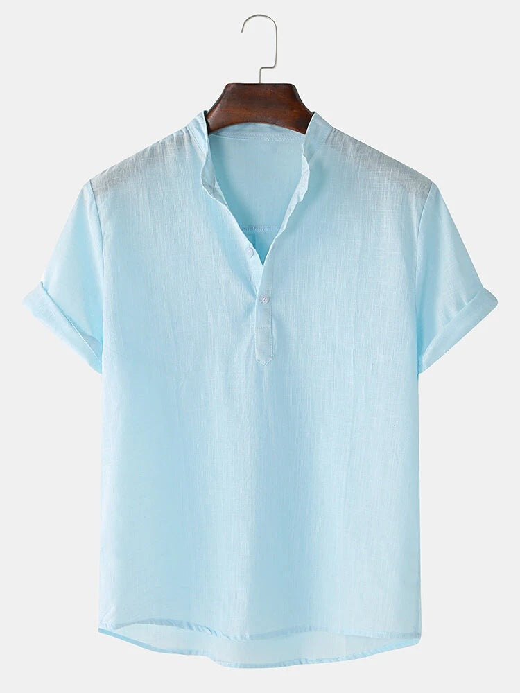 Herren Kurzarmhemd mit innovativem Henley-Ausschnitt und fließendem Material EB