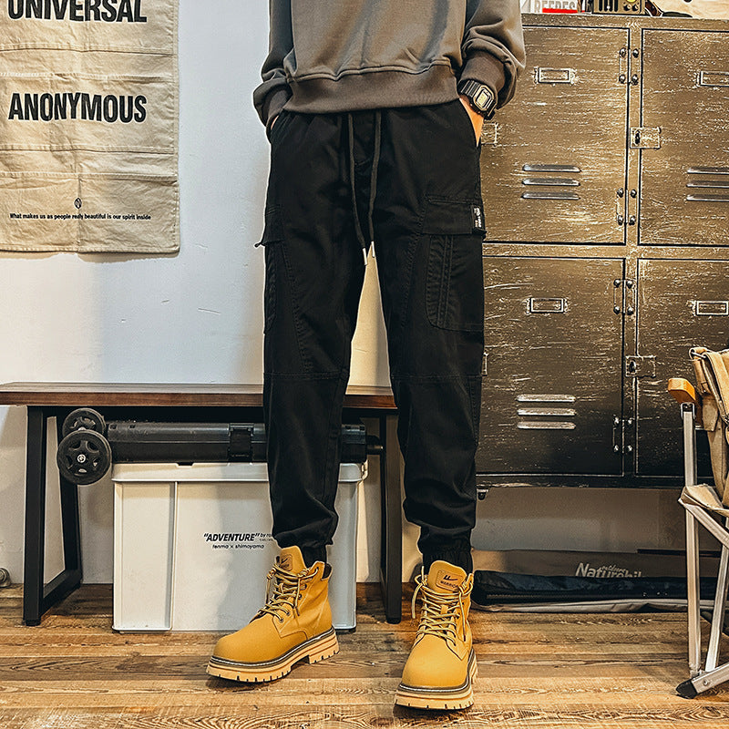 Herren Cargo-Joggerhose mit großen Pattentaschen, elastischem Bund und Gummbündchen EB