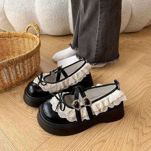 Damen Rüschen Sneakers mit dekorativen Schnallen und robustem Profil EB