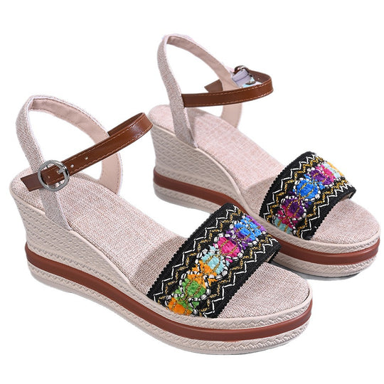 Damen Wedge-Sandalen mit buntem Stickereibesatz und komfortablem Riemchen EB