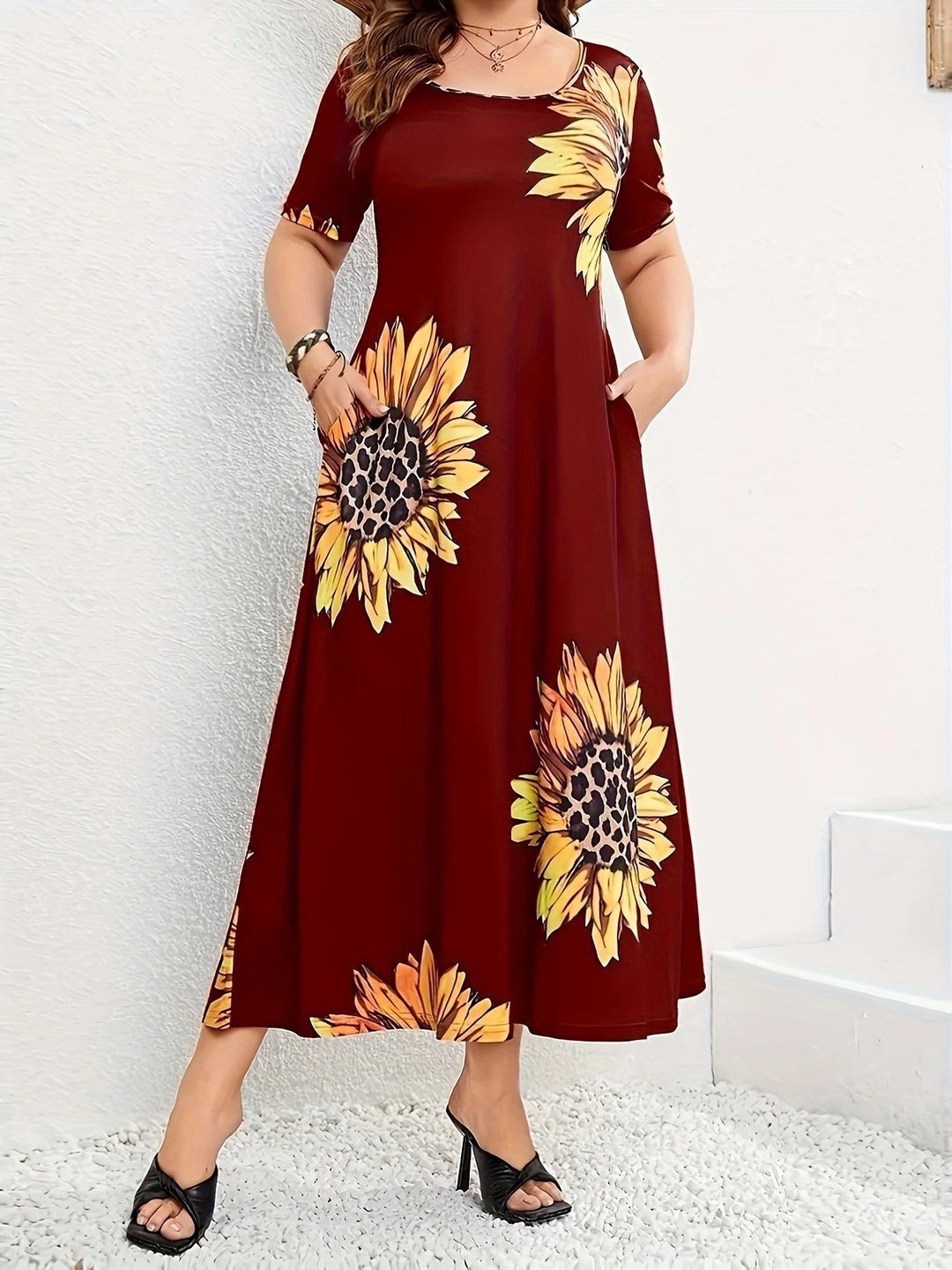 Damen Sommerliches Maxikleid mit floralem Sonnenblumenmuster und praktischen Taschen EB
