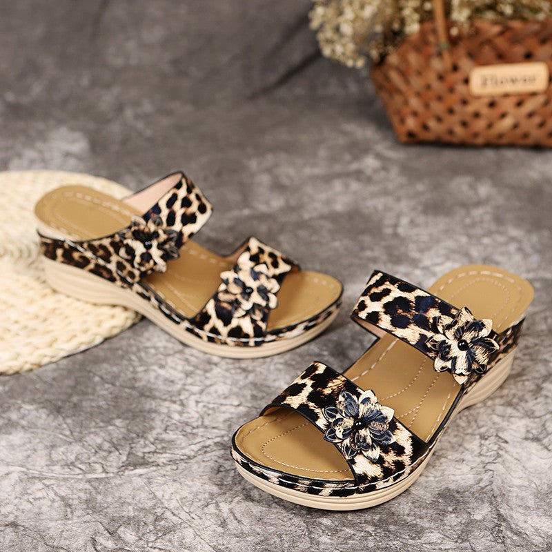 Damen Komfortable Sandalen mit modischem Blumenapplikationsdesign und rutschfester Sohle EB