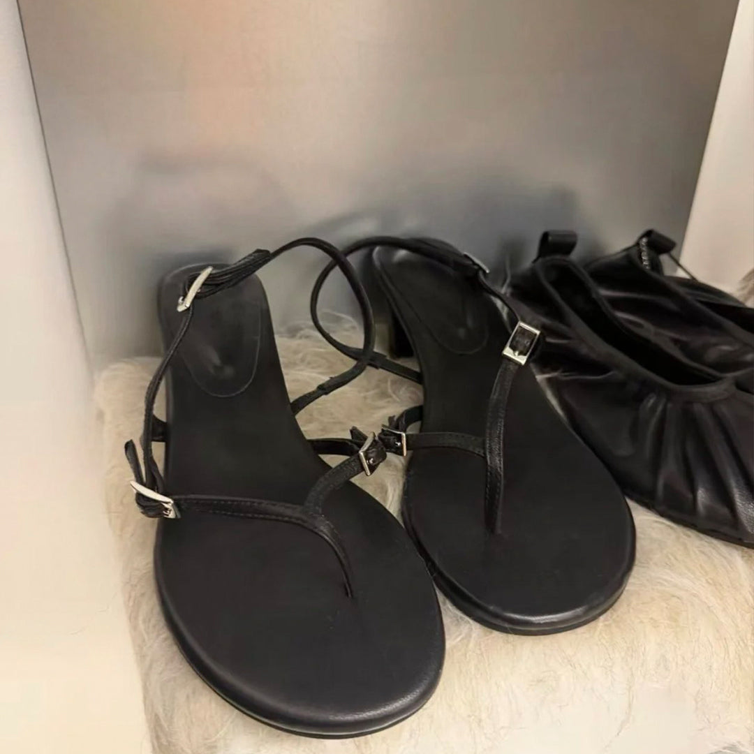 Damen Zehentrenner-Sandalen mit eleganten und flexiblen Riemen EB