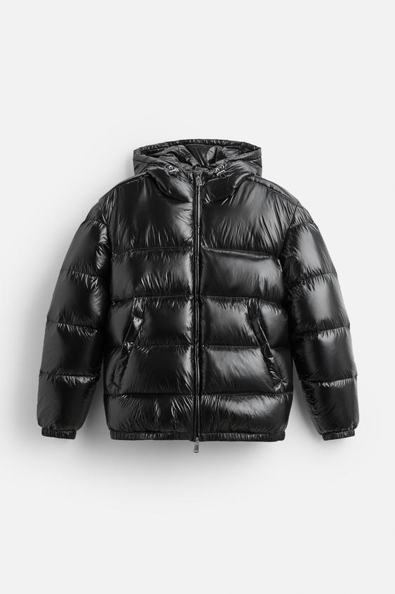 Damen nan glänzende Steppjacke mit Kapuze wattierter Thermofüllung und geradem Komfortschnitt EB