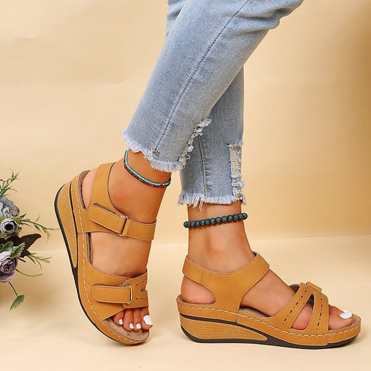Damen  ergonomische Riemen-Sandalette mit dämpfender Memory-Innensohle und verstellbaren Klettverschlüssen EB