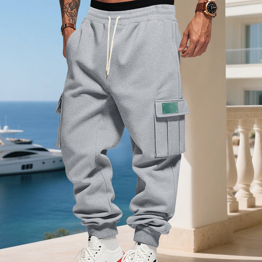 Herren Cargo-Jogginghose mit großzügigen Klappentaschen, elastischem Bund und gerippten Bündchen EB