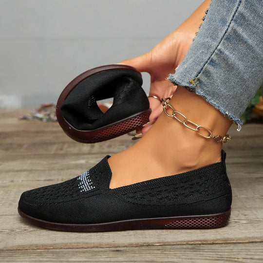 Damen bequeme Slipper aus atmungsaktivem Strickmaterial mit eleganter Zierstickerei EB