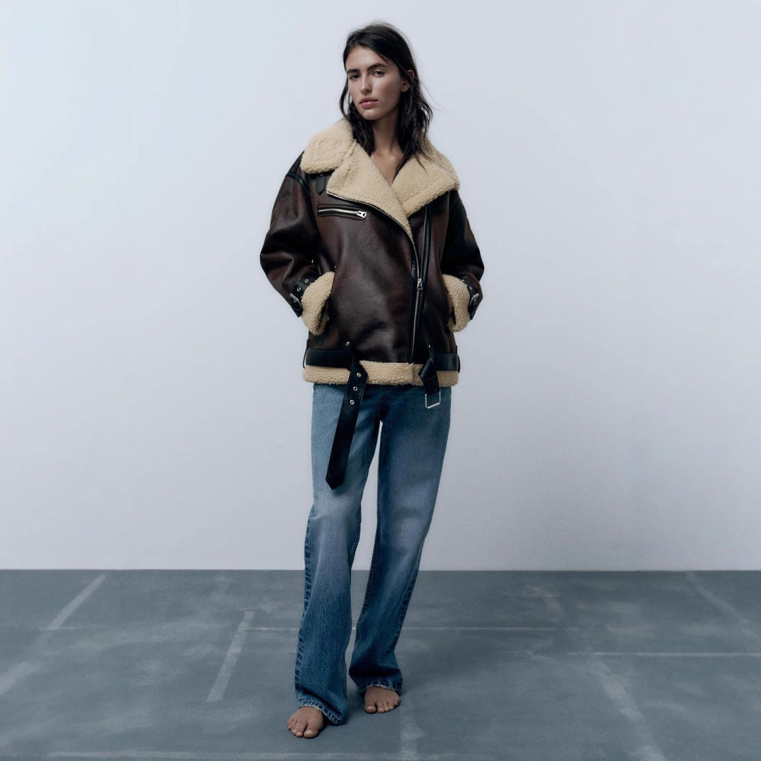 EB | Damenjacke Mit Revers Aus Kunstleder