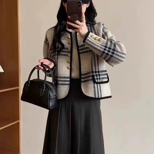 Damen Freizeitblazer mit eleganter Karomusterung und Knopfdetails EB