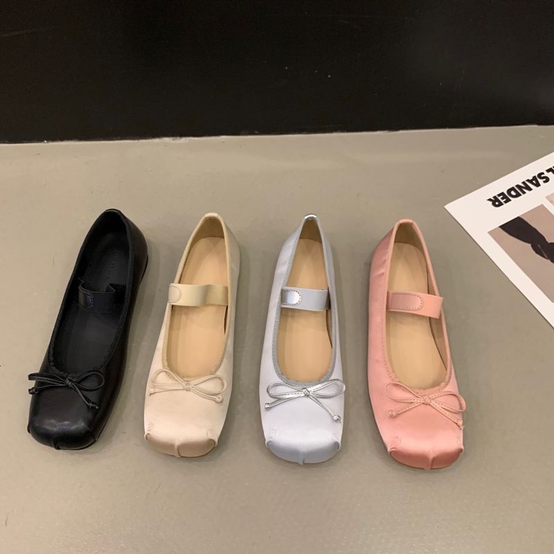 Damen Ballerinas mit verstellbarem Riemen und elegantem Schleifenakzent EB