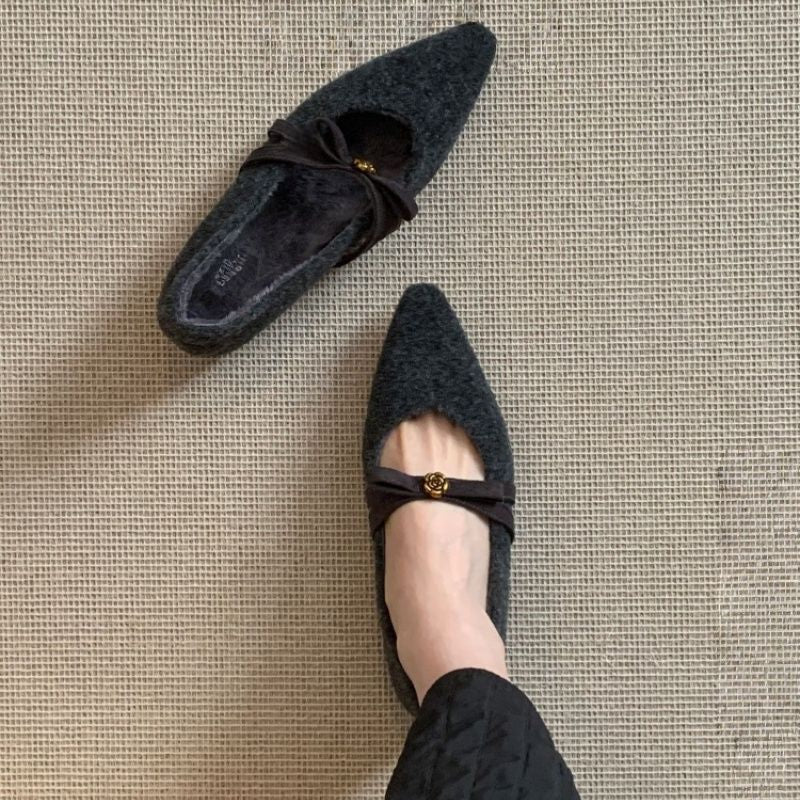 Damen spitze Ballerinas mit zierlichem Blumenakzent EB