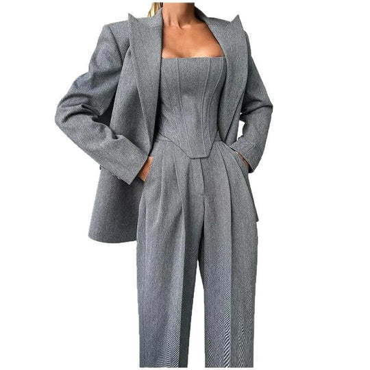 Damen Blazer-Anzug mit figurbetontem Oberteil und weiten Beinen EB