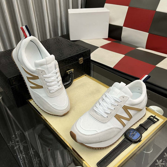 Damen Sneakers mit atmungsaktiver Mesh-Oberfläche und rutschfester Sohle EB