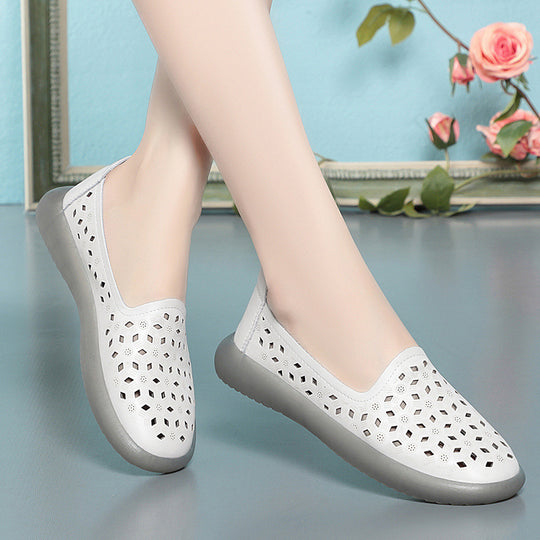 Damen Atmungsaktive Slip-On Schuhe mit modischem Lochdesign EB
