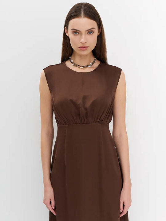 Damen Maxikleid mit elegantem Schnitt und raffinierter Taillierung EB