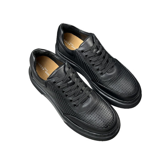 Damen zeitlose Sneakers mit perforierten Details EB