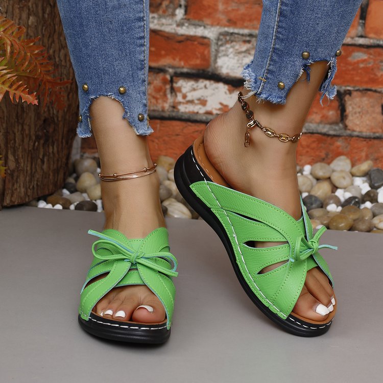 Damen Riemensandalen mit atmungsaktiven Einschnitten und komfortablem Fußbett EB