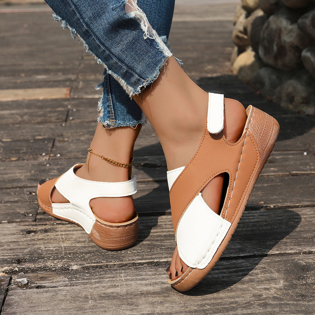 Damen Wedge-Pantoletten mit elegantem Kreuzriemen und rutschfester Sohle EB