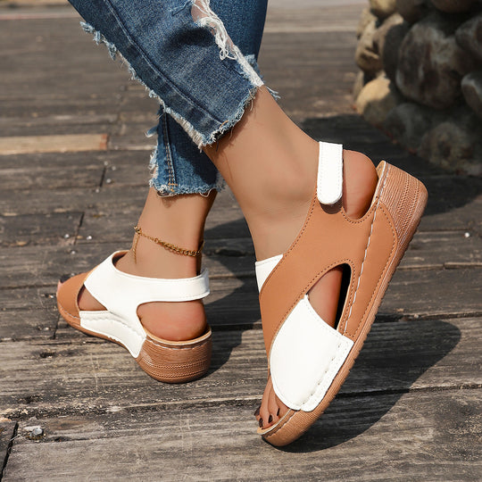 Damen Wedge-Pantoletten mit elegantem Kreuzriemen und rutschfester Sohle EB