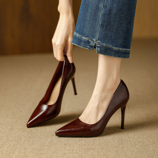 Damen elegante spitze Pumps mit hochwertiger Lederoberfläche EB