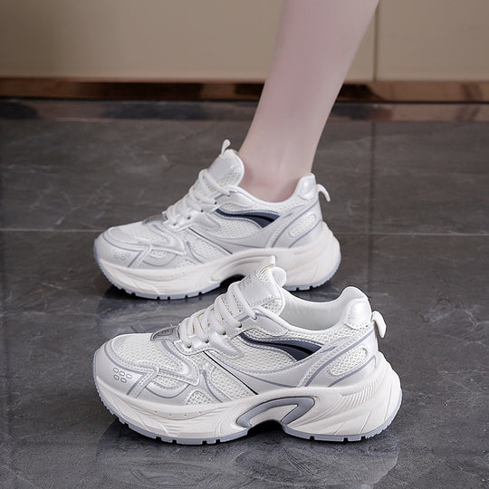 Damen Sportliche Sneakers mit atmungsaktiver Mesh-Oberfläche und stabilisierender Profilsohle EB