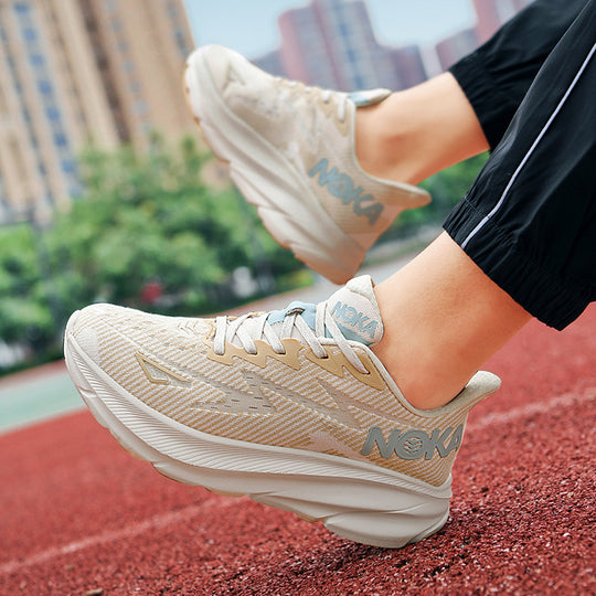 Damen Hochleistungs-Laufschuhe mit reaktionsfreudiger Dämpfungstechnologie EB