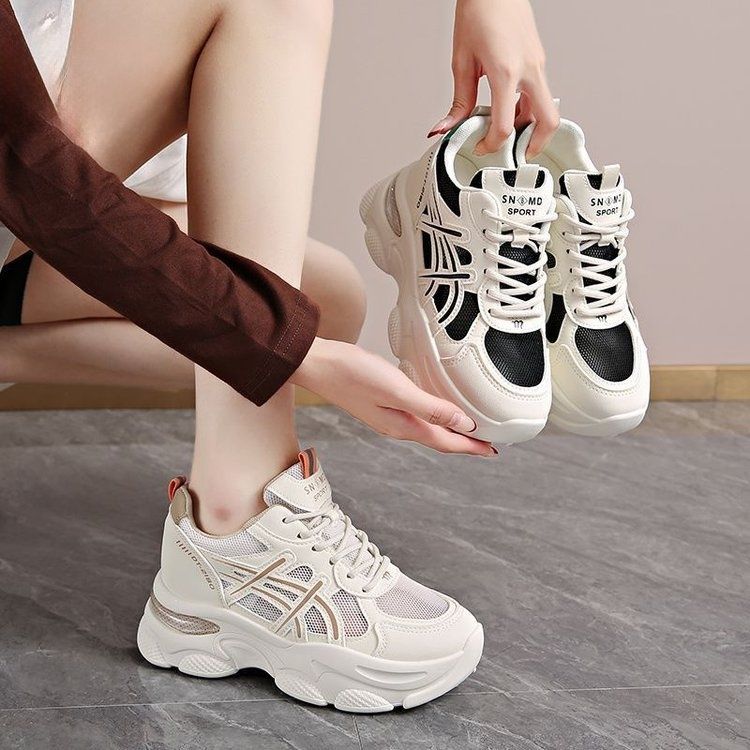 Damen Innovative Sneaker mit ergonomischer Dämpfung und atmungsaktiver Struktur EB