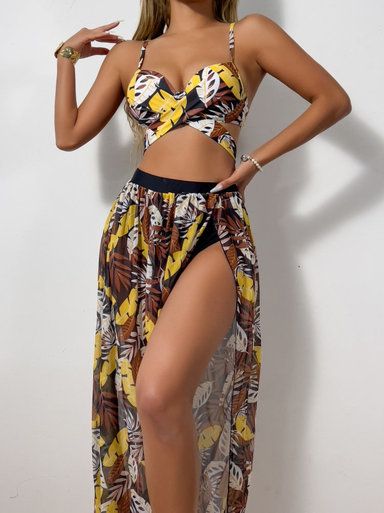 Damen Bikini-Set mit extravagantem Cut-Out und floralem Rock EB
